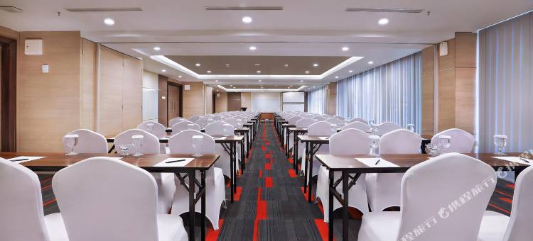 日惹哈珀玛丽奥勃洛 - 阿斯顿酒店(Harper Malioboro Yogyakarta by ASTON)图片