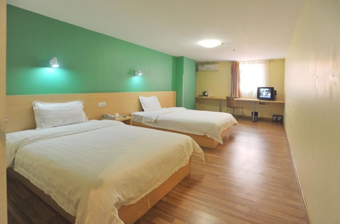 fast 8 inn (shenzhen xixiang)