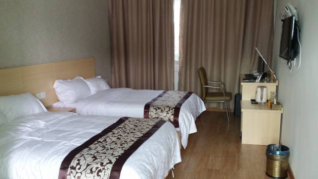 光泽品逸快捷酒店