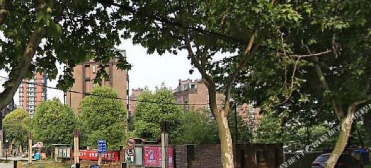 时尚小屋青年公寓(南京人和苑店)图片