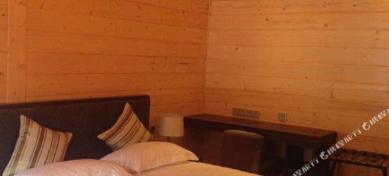 张家口翠云山森林滑雪民宿图片