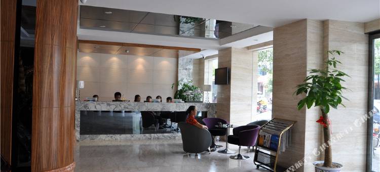 遂川七彩好景酒店图片