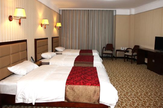 晋州鸿业大酒店