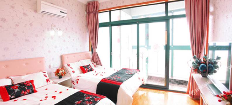 青岛栈桥火车站主题海景日租房图片