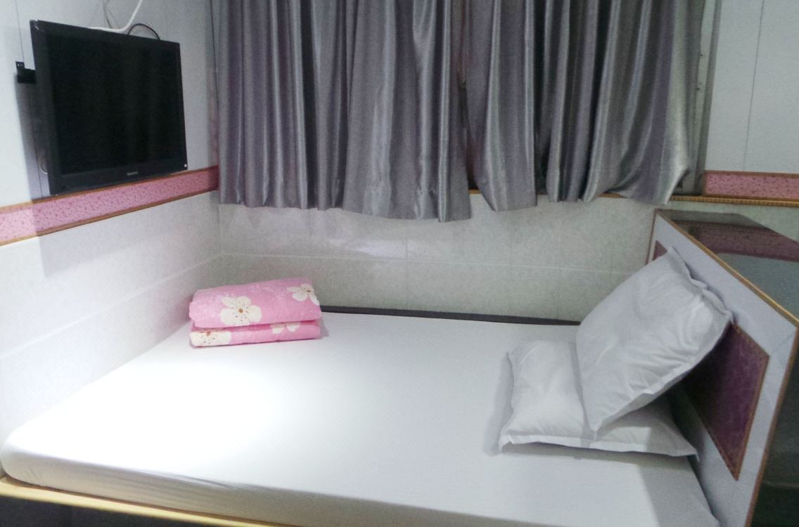 Mongkok Yue Ka Hostel Hotel Reviews And Room Rates - 