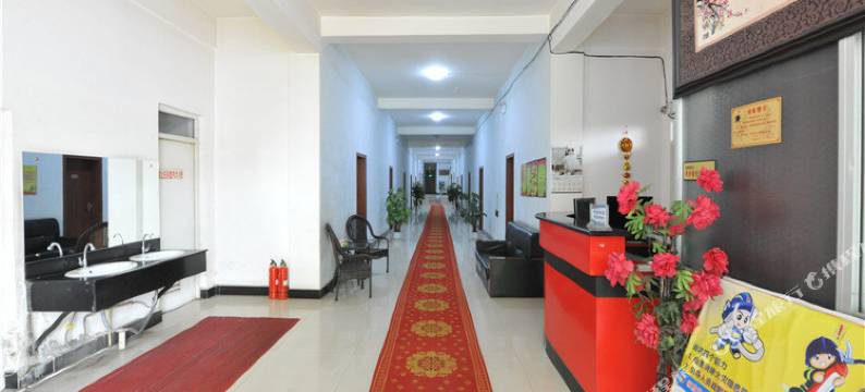 汇通客栈(嘉峪关富强市场酒钢水上欢乐园店)图片