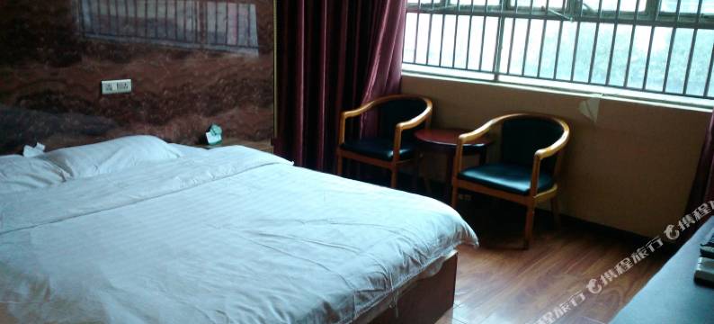 威宁弘希酒店图片