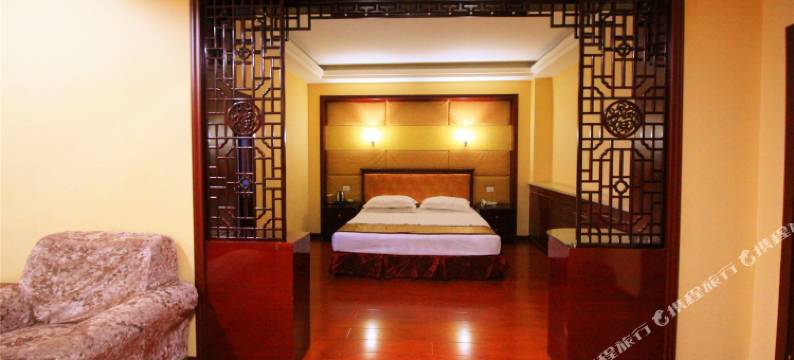 灵石翠峰楼酒店图片