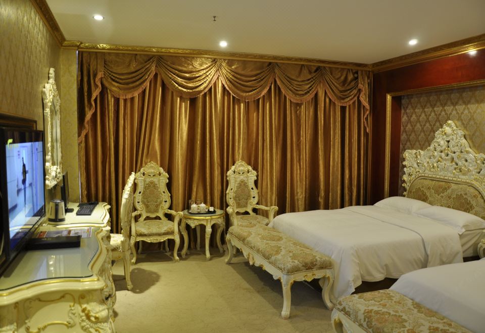 Alps hotel Hotel Overview