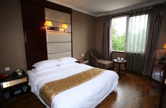 jiulichun jiayuan hotel