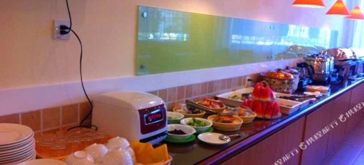 如家华驿精选酒店(锡林浩特民盛购物中心店)图片