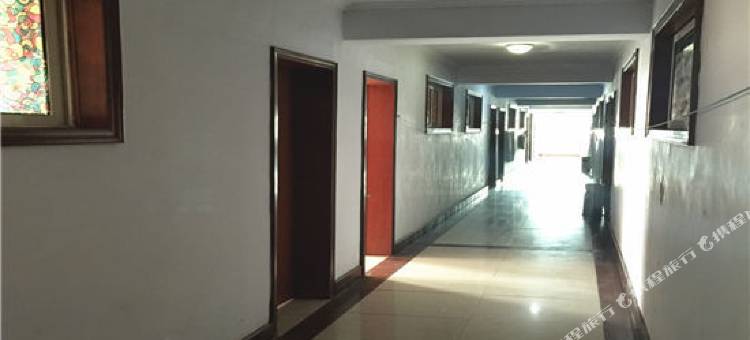 富丽华宾馆(青岛岙东路店)图片