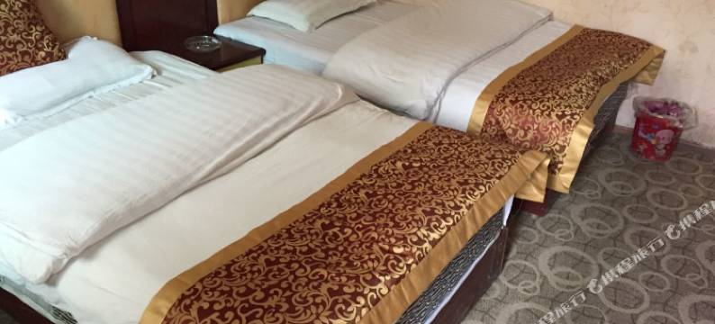 左贡金山城宾馆图片