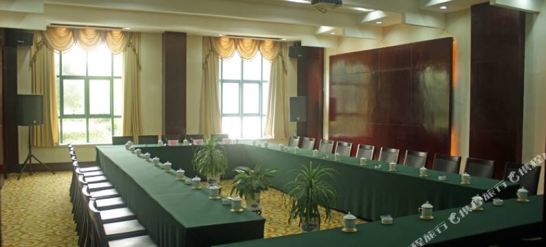 舟山六横岛东鸿大酒店图片