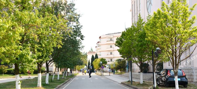 昆明滇池学院实习宾馆图片