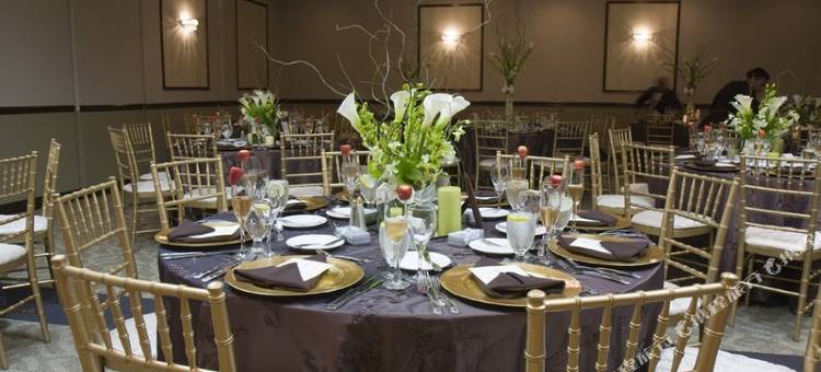 Clarion Hotel & Suites Mount Laurel图片