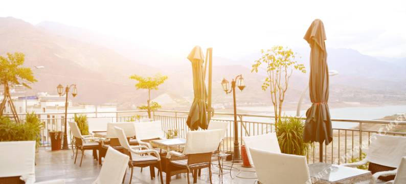 汉源阿咪子民俗大酒店图片