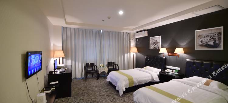 克拉玛依蓝海城市花园酒店图片