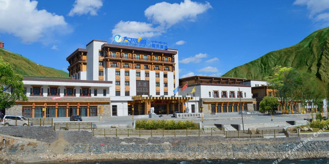 预定,价格,团购,优惠,太阳湖假日酒店在哪,怎么走_玉树藏族自治州酒店