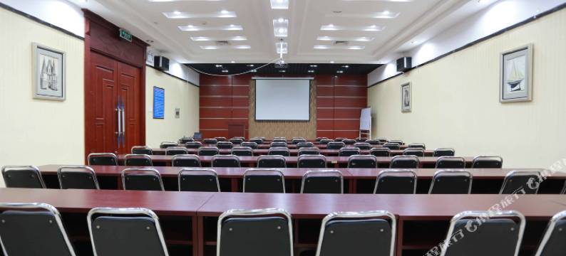 兴吉视界风尚酒店(长春上海路万达店)图片