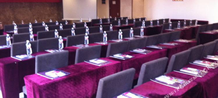 格林豪泰快捷酒店(胶州福州南路宝龙城市广场店)图片