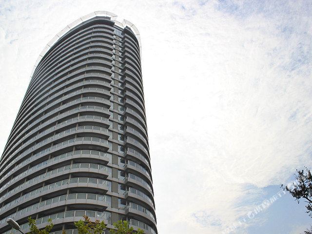 地址(位置,怎么去,怎么走):  青岛市南区湖南路76号维多利亚广场1206