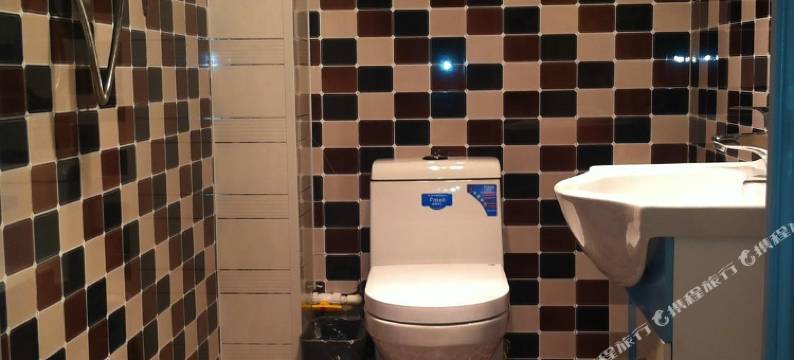 平度易捷假日酒店图片