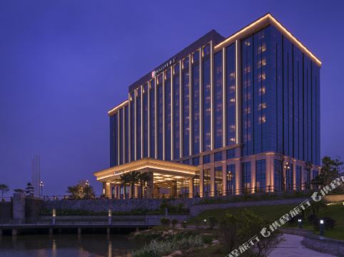 hualuxe yangjiang city center