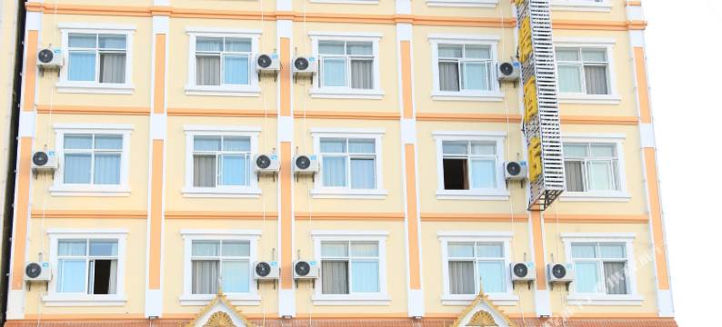 芒市翠堤酒店图片