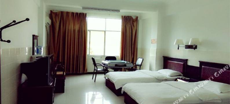 元阳河川大酒店图片