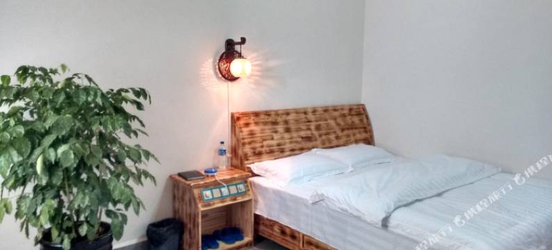 普者黑原始部落·荷篱茅舍图片