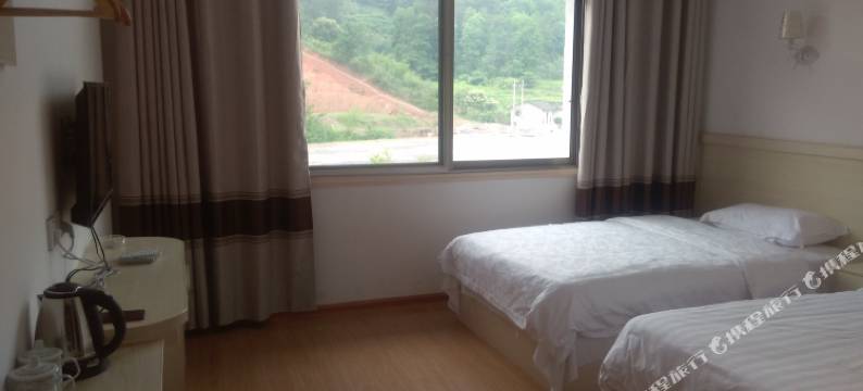 长沙大围山园外圆客栈图片