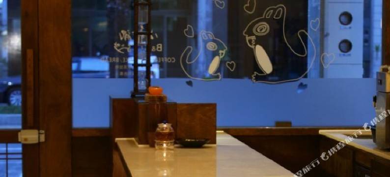 小松鼠站前电梯民宿附停车场图片