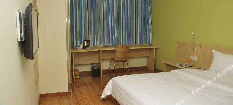 7天连锁酒店(广州番禺大马戏万博地铁口店)图片