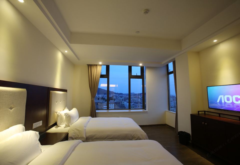  Hotel Overview