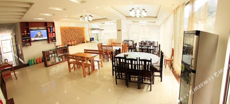 峨眉山怡情山水酒家图片