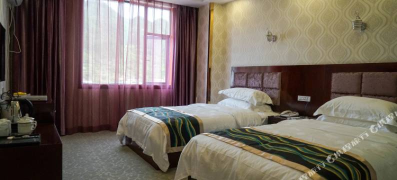 荔波鑫梦假日酒店图片