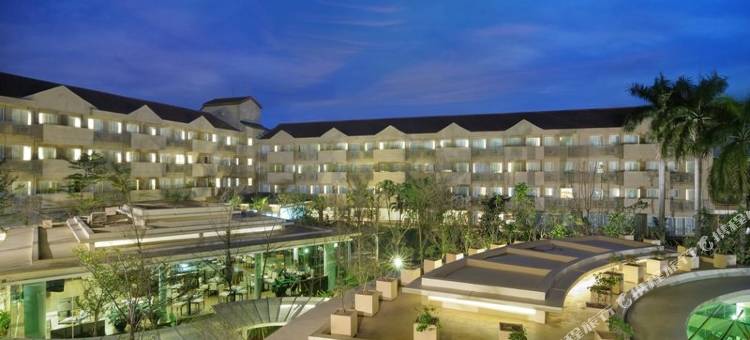 加拉璜凤凰木酒店(Delonix Hotel Karawang)图片