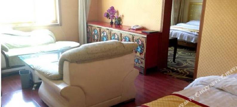 拉萨岗拉梅朵大酒店图片