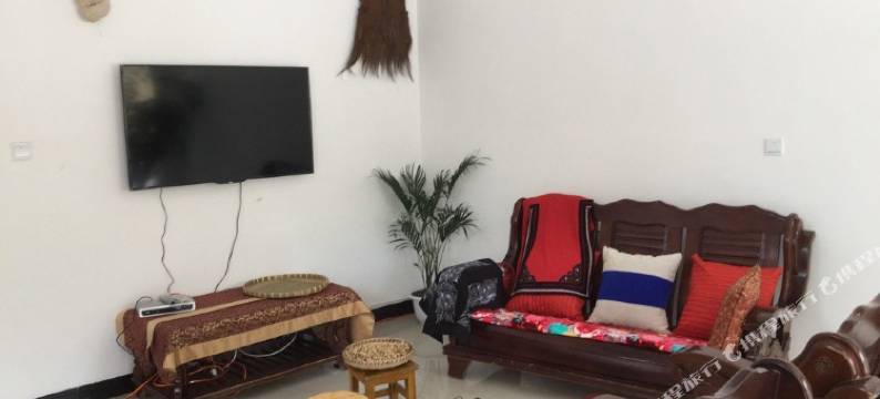 元阳山外青山客栈图片