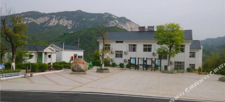 龙潭沟聚贤居客栈图片