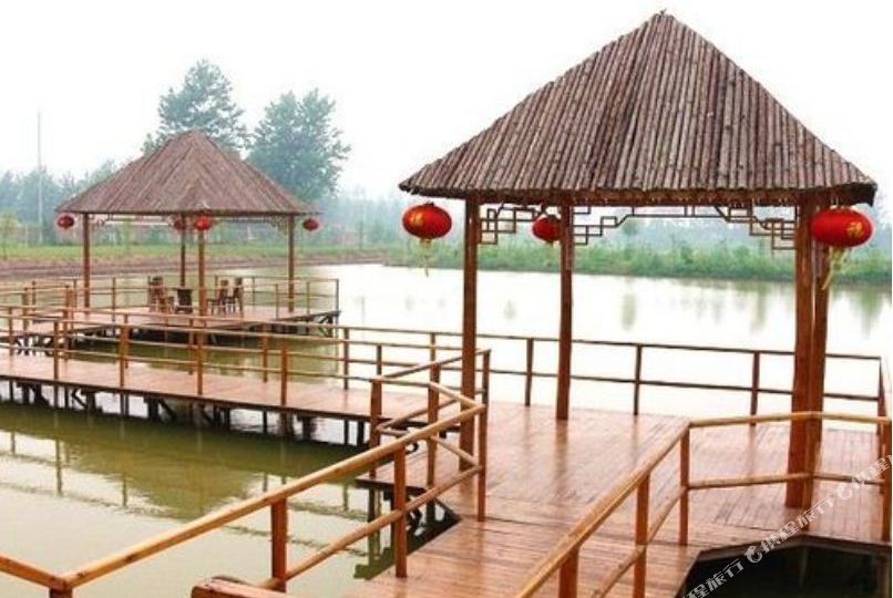 葫芦湾休闲山庄