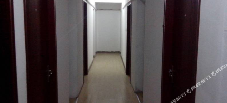 烟台烟大华府青年旅舍图片