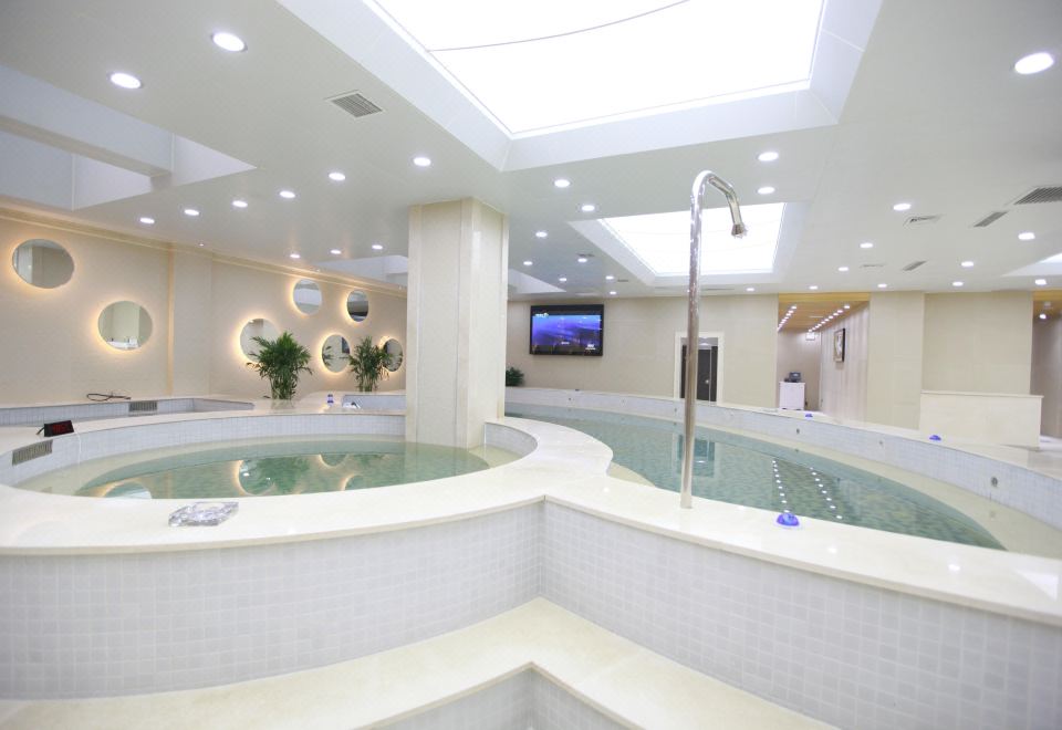 Platinum Palace Hotel Hotel Overview