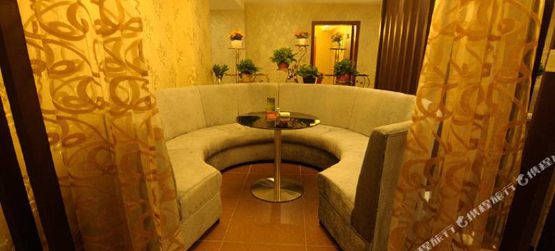 麻阳罗曼假日酒店图片