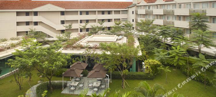 加拉璜凤凰木酒店(Delonix Hotel Karawang)图片