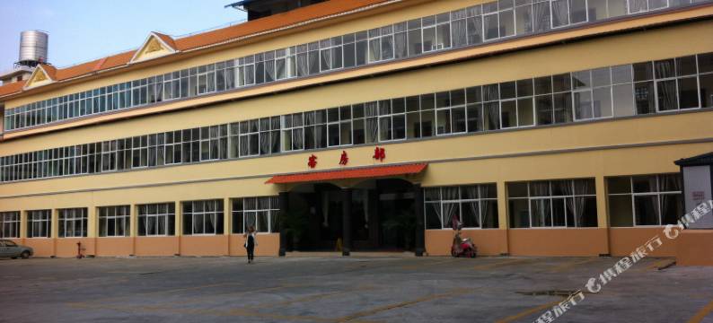 芒市宏丰电竞酒店(德宏芒市机场店)图片