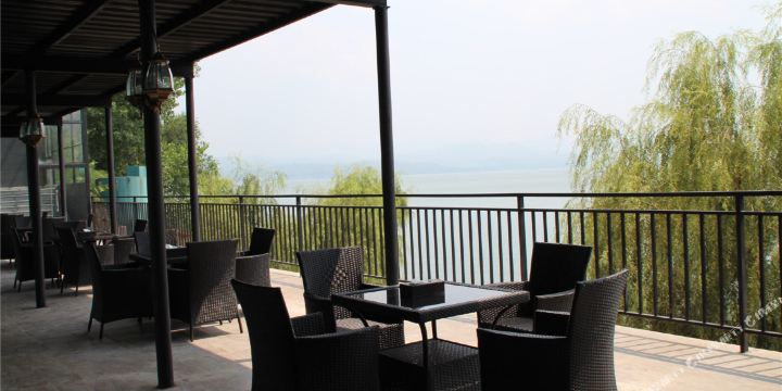 地址(位置,怎么去,怎么走):  河南省洛阳市嵩县陆浑大坝西(原明阳山庄