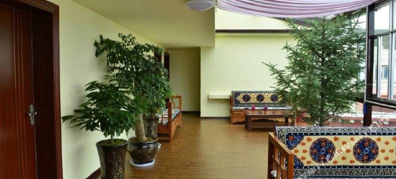 香格里拉国际青年旅舍图片