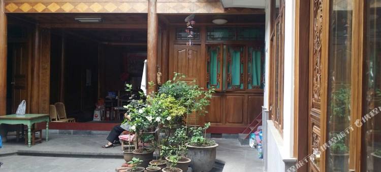和顺古镇石花门民居图片